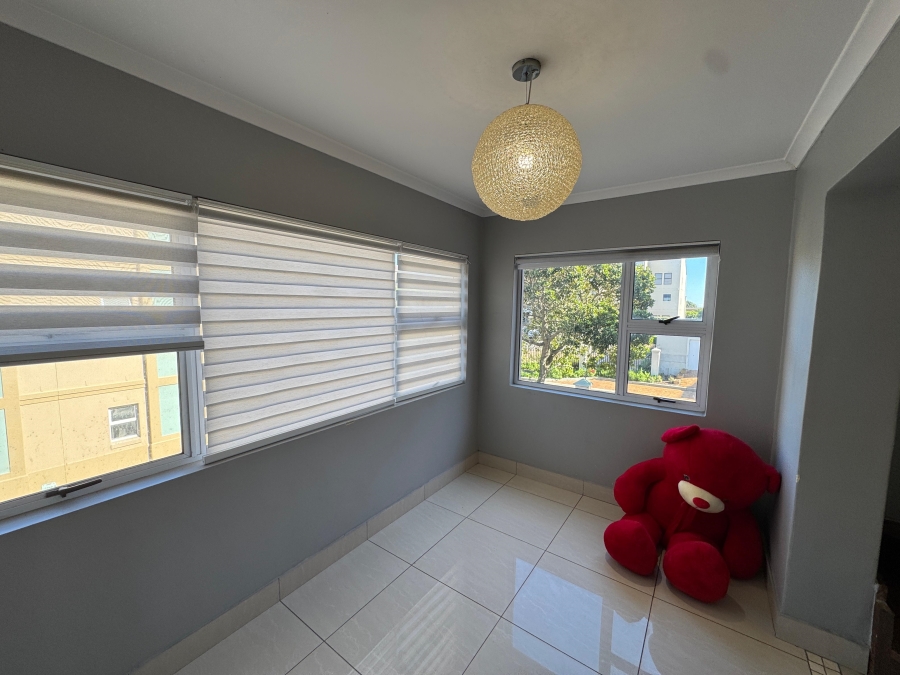 To Let 3 Bedroom Property for Rent in Royal Ascot Western Cape